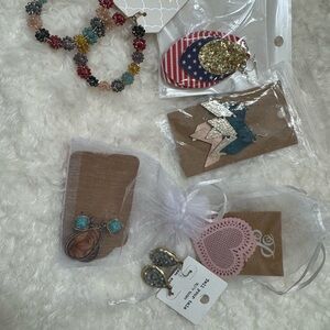 Colorful Jewelry Set with New earrings various brands